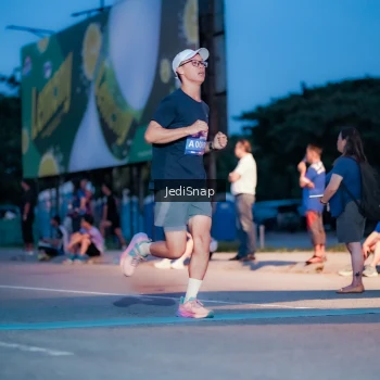 Runner Photo 3797536