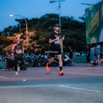 Runner Photo 3797539