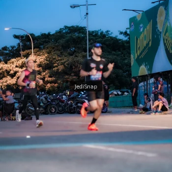 Runner Photo 3797545