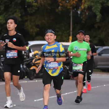 Runner Photo 3797582