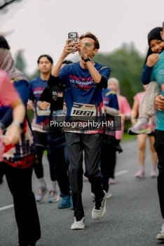 Runner Photo 3797609