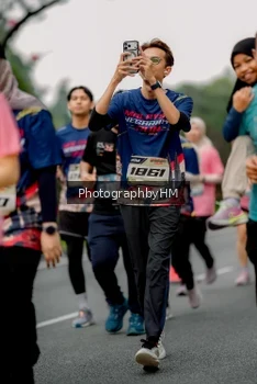 Runner Photo 3797623