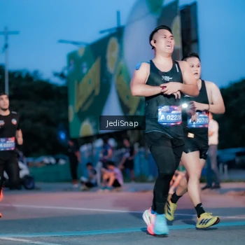 Runner Photo 3797635
