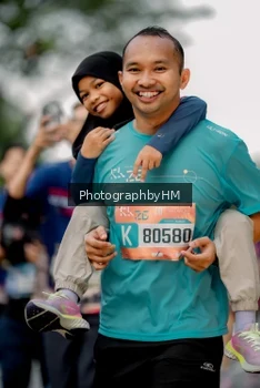 Runner Photo 3797645