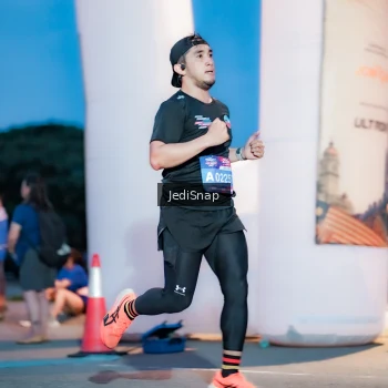 Runner Photo 3797651