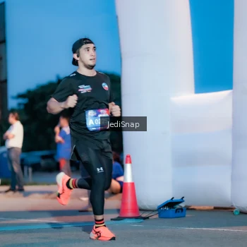 Runner Photo 3797672
