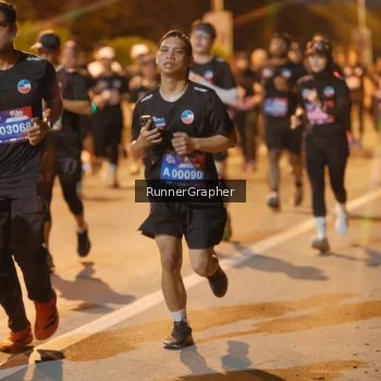 Runner Photo 3797676