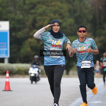 Runner Photo 3797718