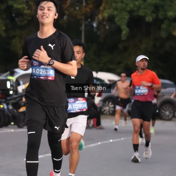 Runner Photo 3797780