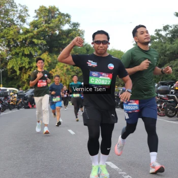 Runner Photo 3797796