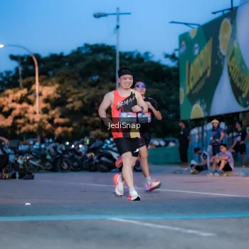 Runner Photo 3797889