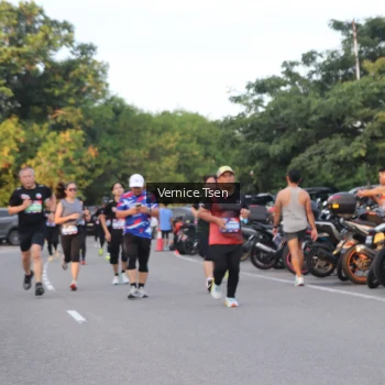 Runner Photo 3797893