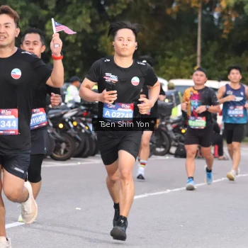 Runner Photo 3797906