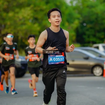 Runner Photo 3797918