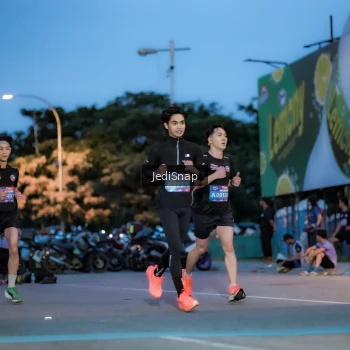 Runner Photo 3797934
