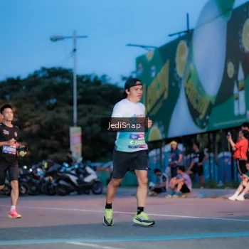 Runner Photo 3797980