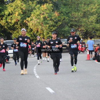 Runner Photo 3798062