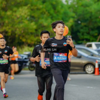 Runner Photo 3798073