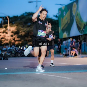 Runner Photo 3798074