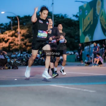 Runner Photo 3798090
