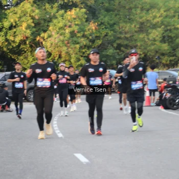 Runner Photo 3798097