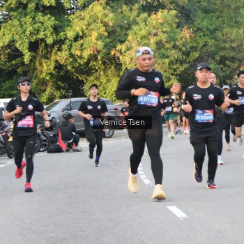 Runner Photo 3798141