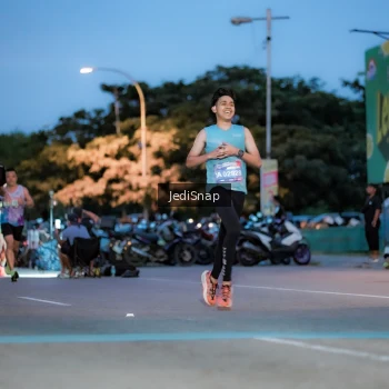Runner Photo 3798262