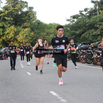 Runner Photo 3798490