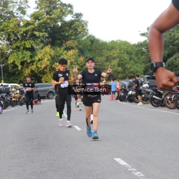 Runner Photo 3798674