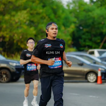Runner Photo 3798675
