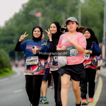 Runner Photo 3798680