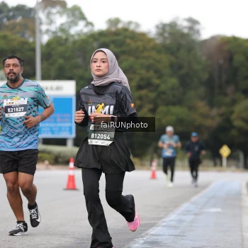 Runner Photo 3798746