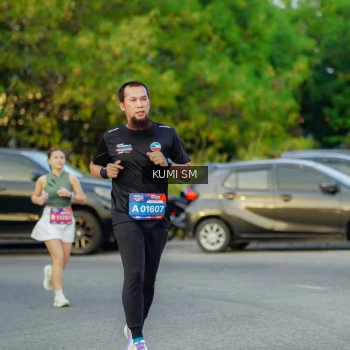 Runner Photo 3798753