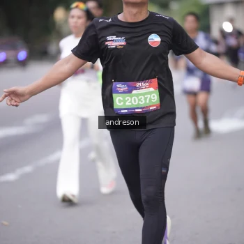 Runner Photo 3798777