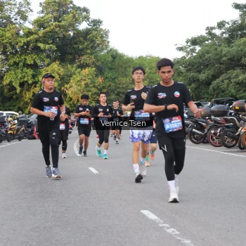 Runner Photo 3798837