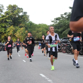 Runner Photo 3798941