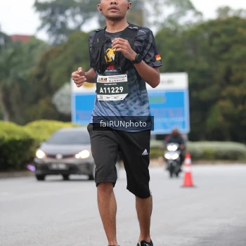 Runner Photo 3798971