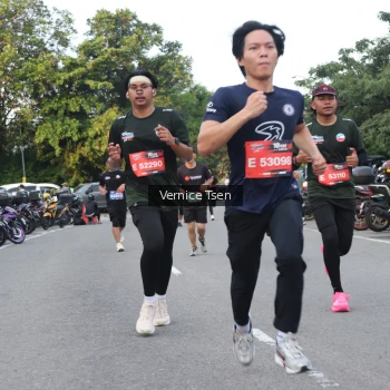 Runner Photo 3799054