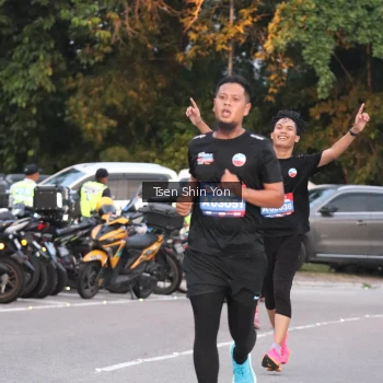 Runner Photo 3799135