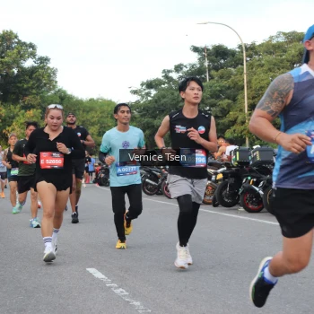 Runner Photo 3799245
