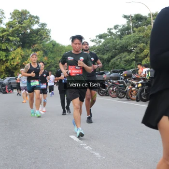 Runner Photo 3799277