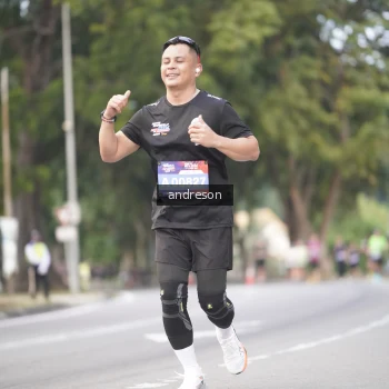 Runner Photo 3799279