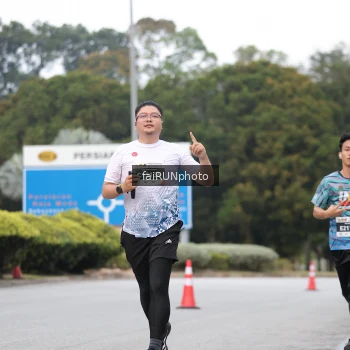 Runner Photo 3799294