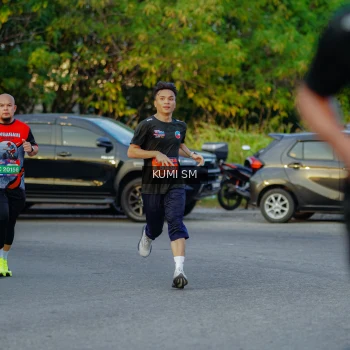 Runner Photo 3799314