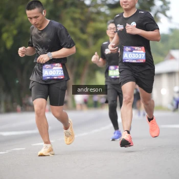 Runner Photo 3799316
