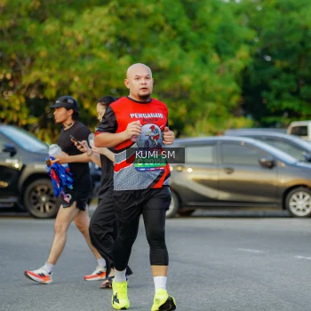 Runner Photo 3799344