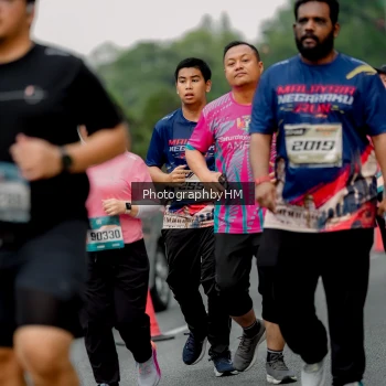 Runner Photo 3799381