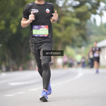 Runner Photo 3799392