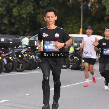 Runner Photo 3799429