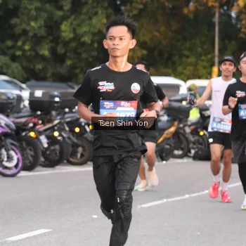 Runner Photo 3799431